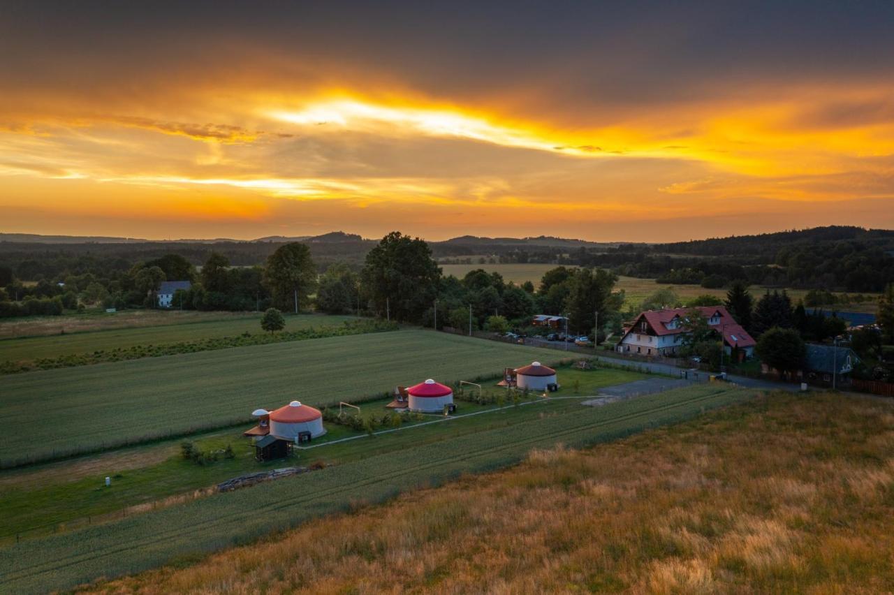 Izera Glamping Adults - Luksusowe Jurty&Spa Gajowka  Exterior photo