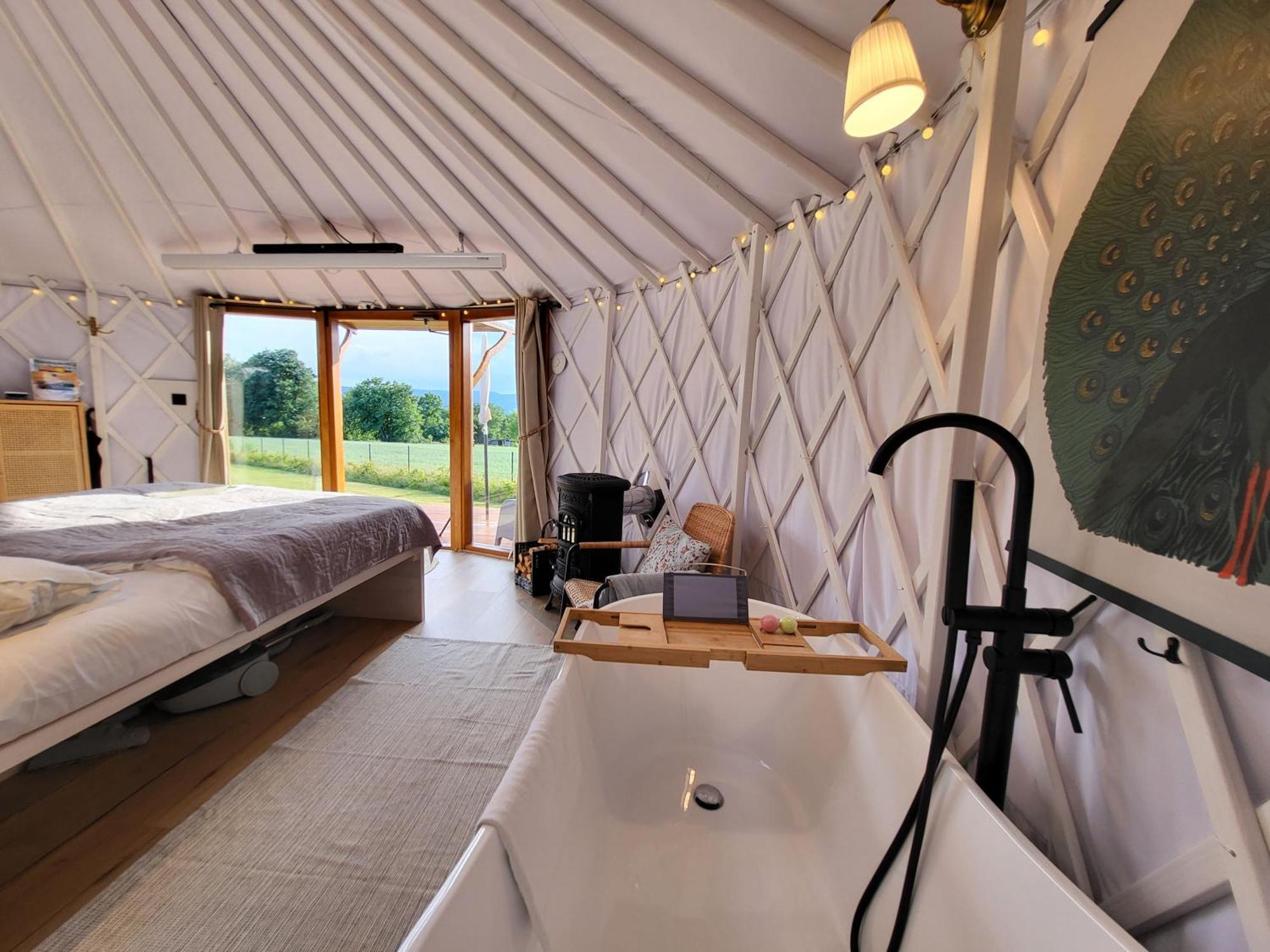 Izera Glamping Adults - Luksusowe Jurty&Spa Gajowka  Exterior photo