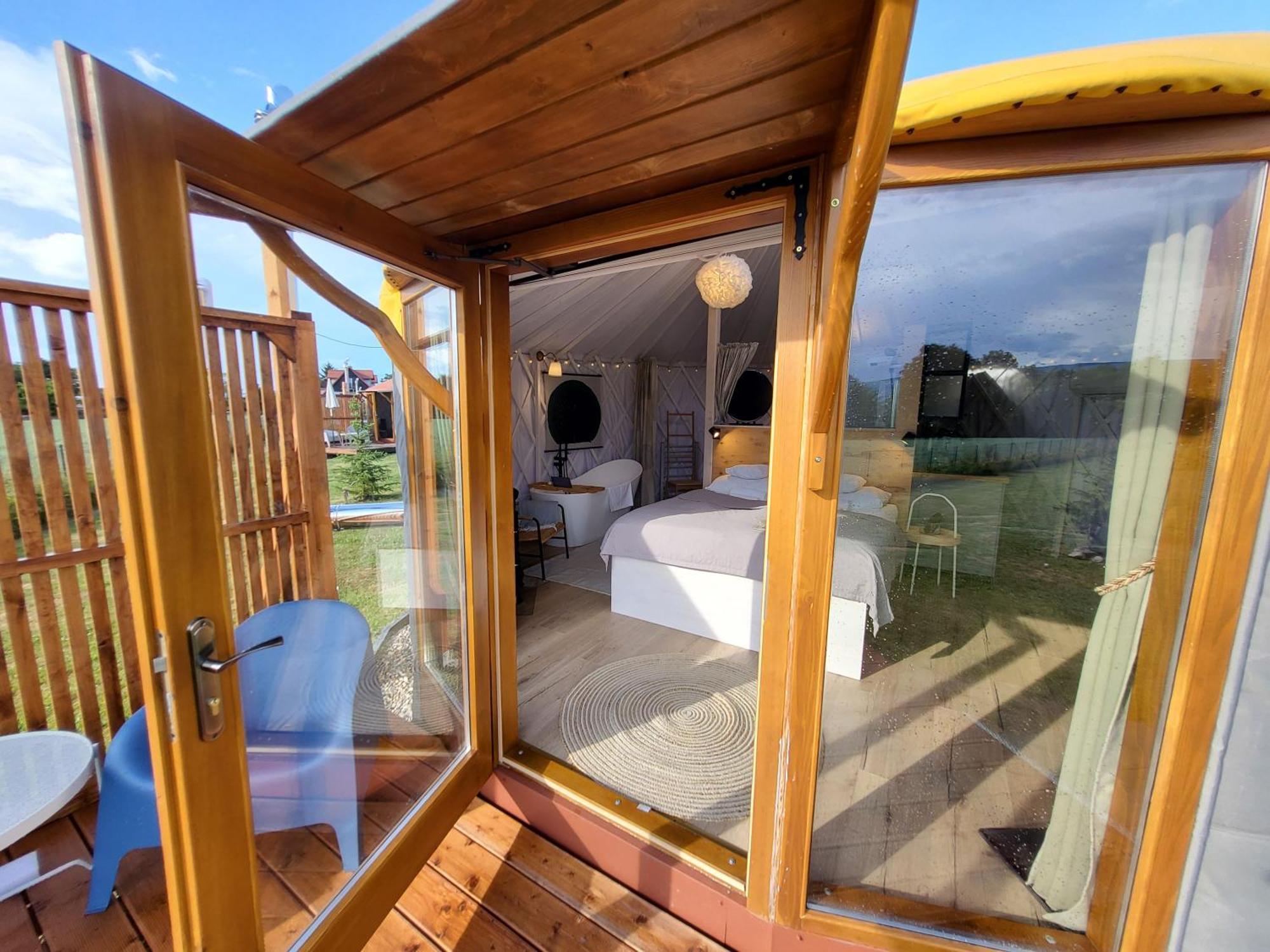 Izera Glamping Adults - Luksusowe Jurty&Spa Gajowka  Exterior photo